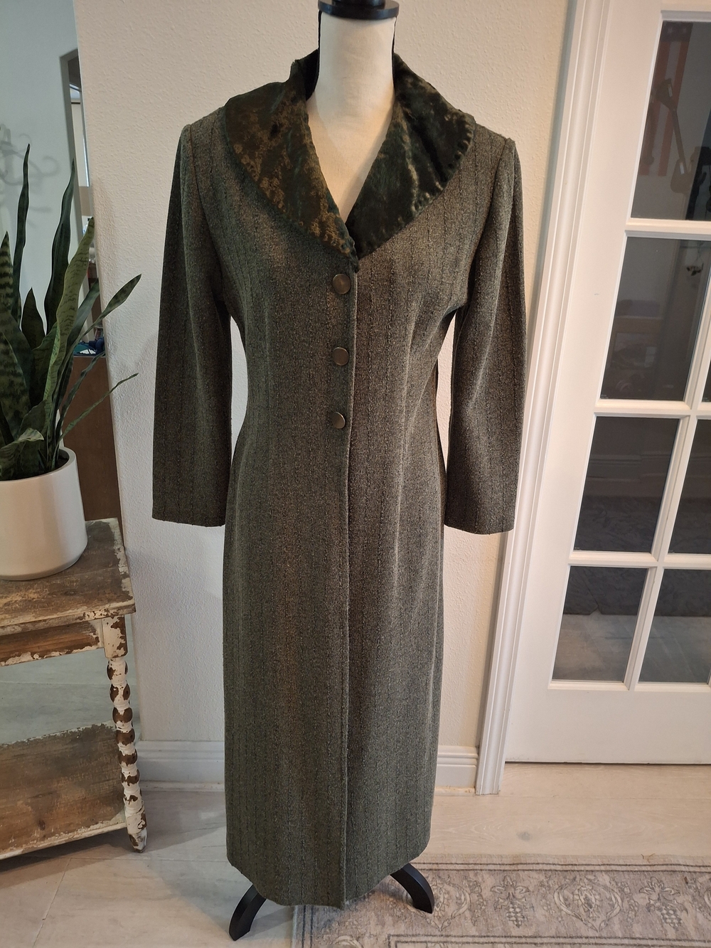 Vintage Joseph Ribkoff Olive Green Long Coat with Faux Fur Collar